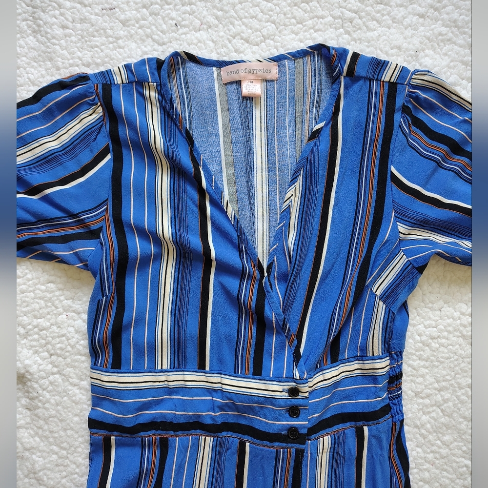 Band Of Gypsies Women's Medium Blue Striped Short-sleeve Wrap-style Mini Dress - Picture 2 of 13